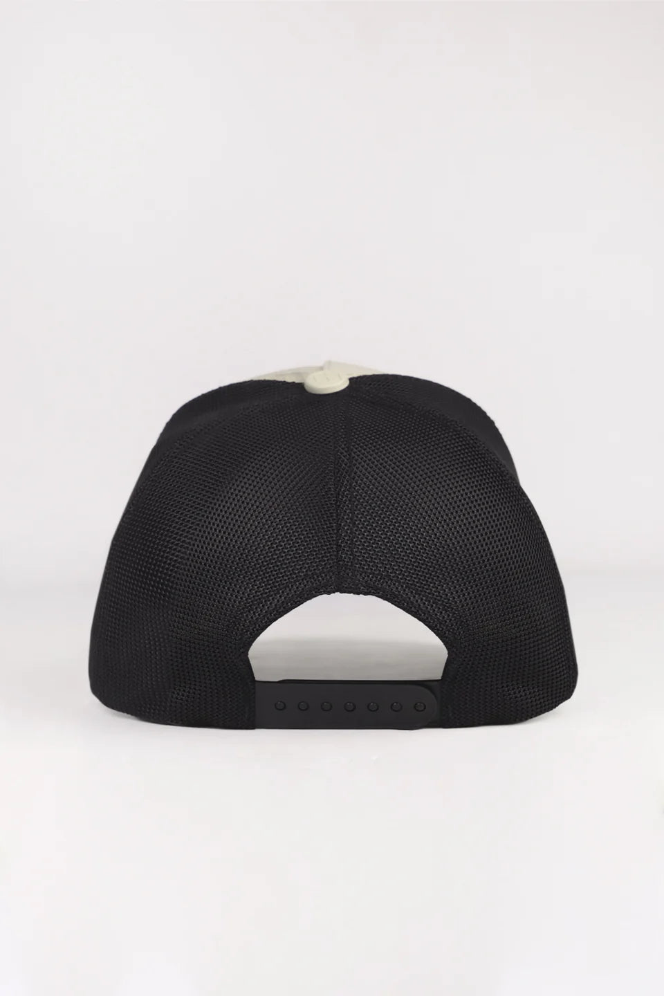 BlackBörk 7 Numara Logolu Bej-Siyah Trucker Şapka