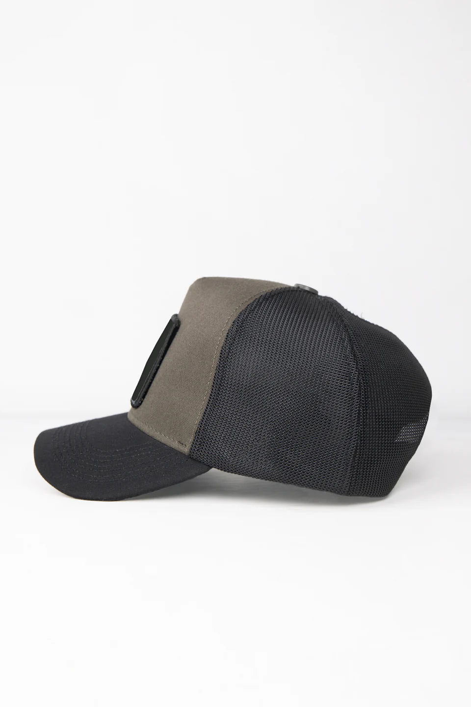 BlackBörk 7 Numara Logolu Siyah-Haki Trucker