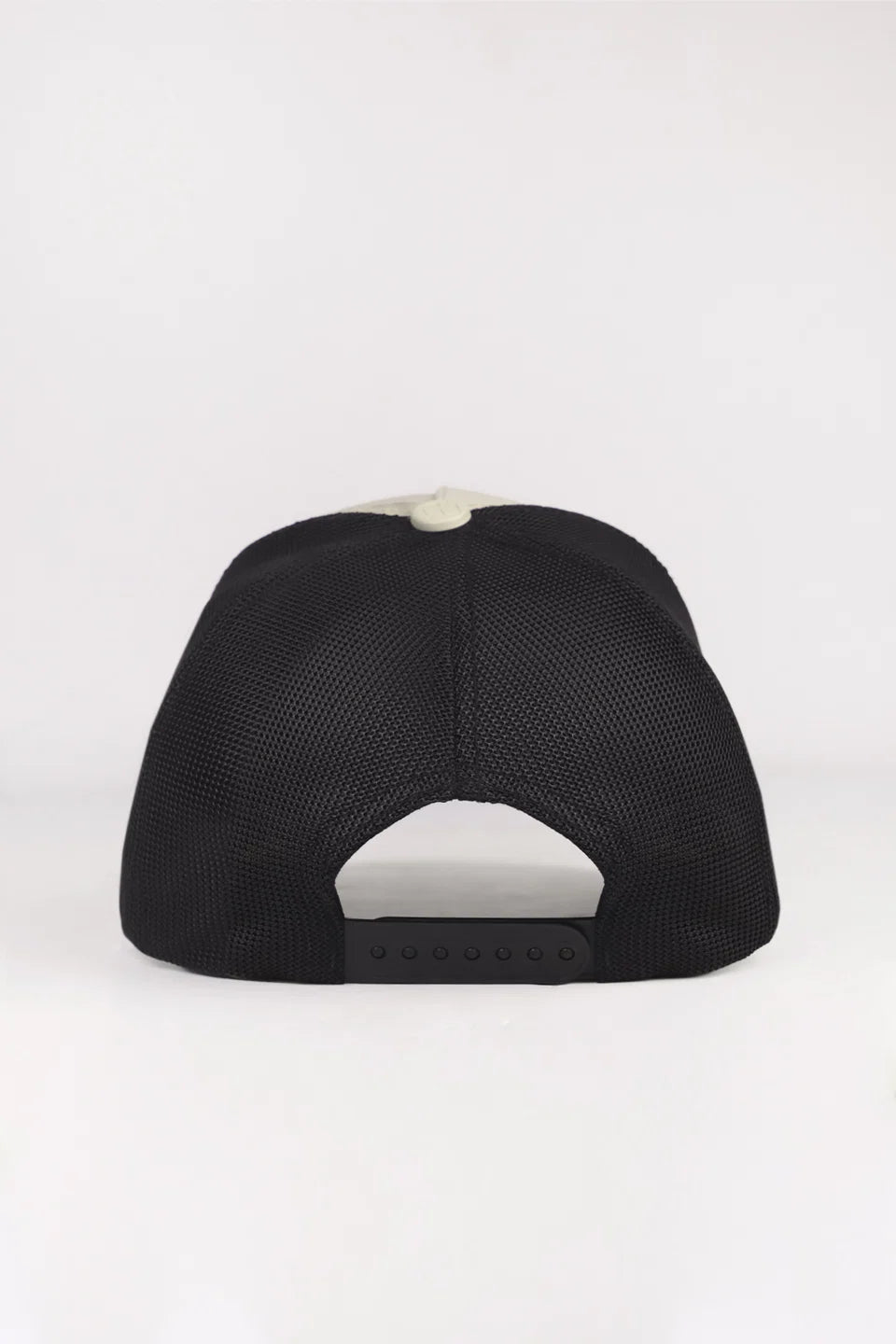 BlackBörk Horoz Logolu Bej-Siyah Trucker Şapka